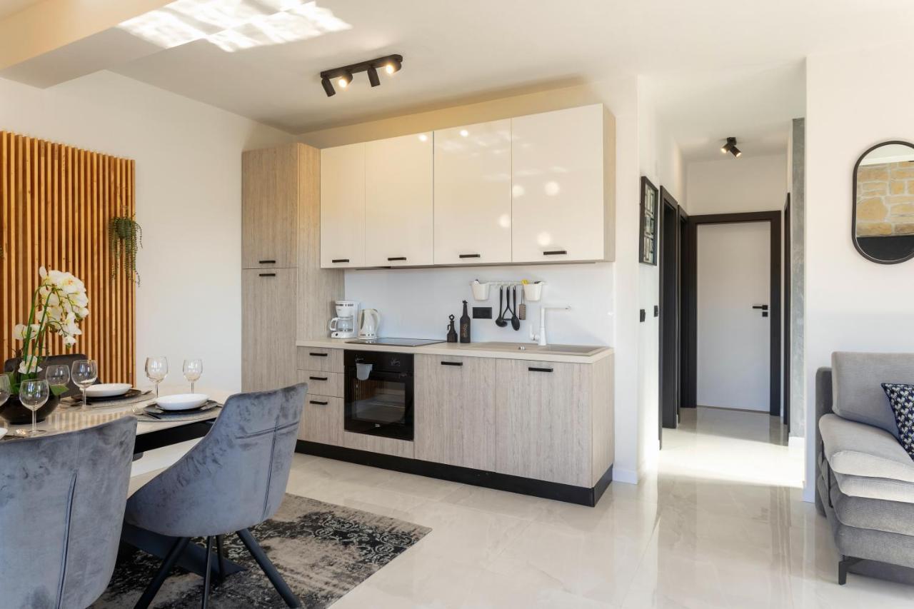 Teona Luxury Apartment With Jacuzzi And Terrace Sea View Sali Extérieur photo