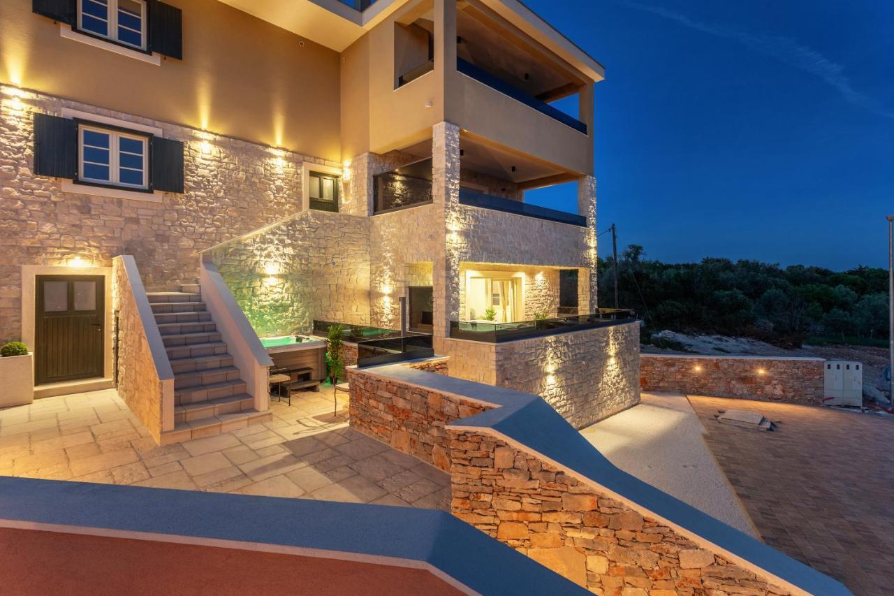 Teona Luxury Apartment With Jacuzzi And Terrace Sea View Sali Extérieur photo